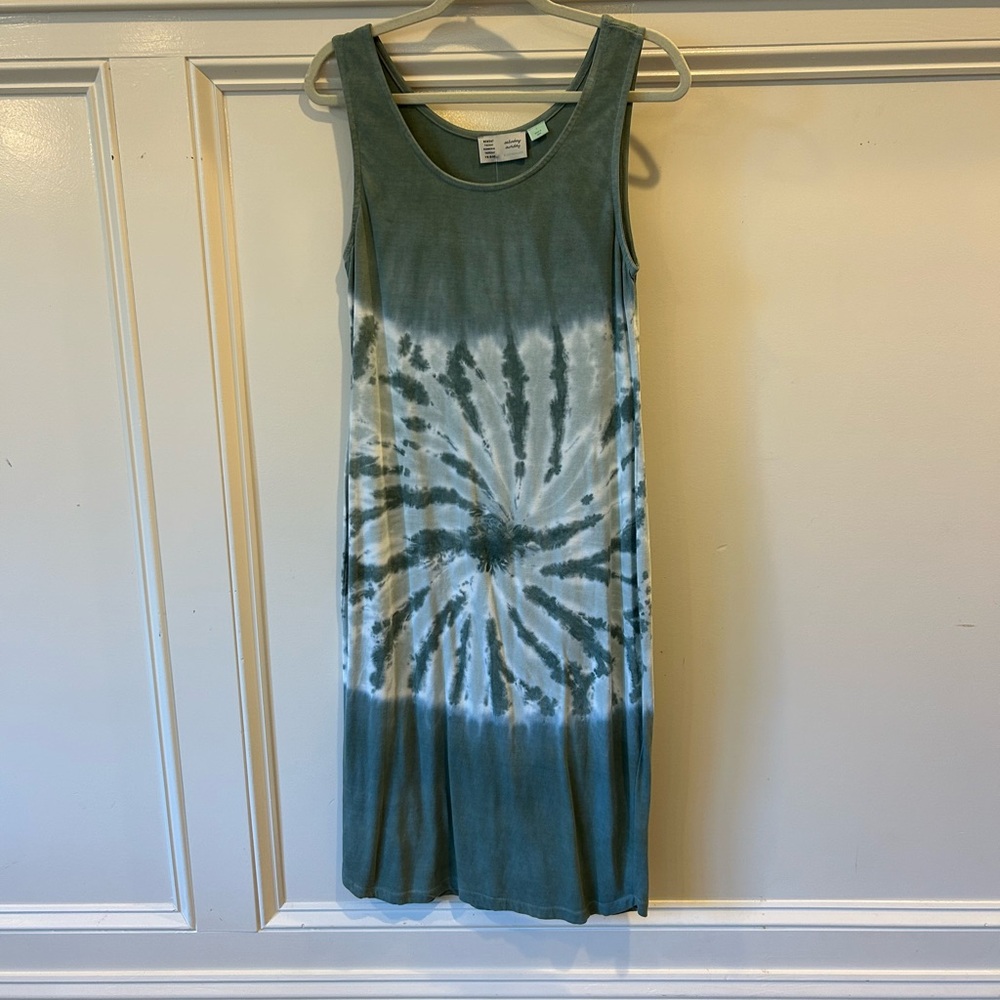 Green Tie-Dye Midi Dress